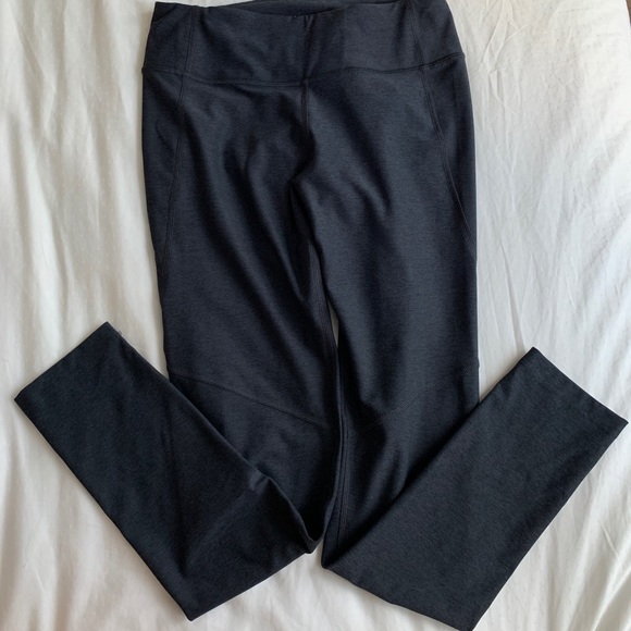 Outdoor Voices 7/8 Warmup Legging (Navy) - Picture 6 of 6
